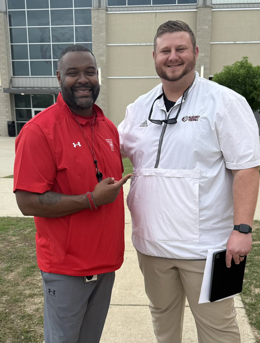 Terrell Tigers Football (@terrelltigerfb) on Twitter photo Thank you for stopping by 🐅Tiger Country🐅! Our players are excited to have an opportunity to compete at the next level!! <a href="/CoachMNewby/">Matthew Newby</a> McMurray 🏈!
#recruittheTIGERS🐅
#TigerTOUGH🐅
#ba🐅
#TTP Thank you for stopping by 🐅Tiger Country🐅! Our players are excited to have an opportunity to compete at the next level!! <a href="/CoachMNewby/">Matthew Newby</a> McMurray 🏈!
#recruittheTIGERS🐅
#TigerTOUGH🐅
#ba🐅
#TTP