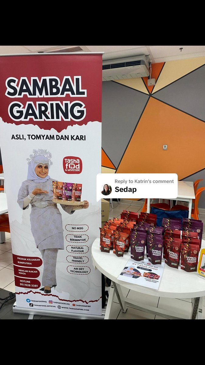 EmpireTasha's tweet image. Replying to @Katrin tq support
#sambal #sambalgaring #sambalbilis #sayajual #sambalgaringbilis #foodie #makananviral #sambalpedas #sambalbilisgaring #tashaempire #fyp #makanan #bantu #support #ibutunggal