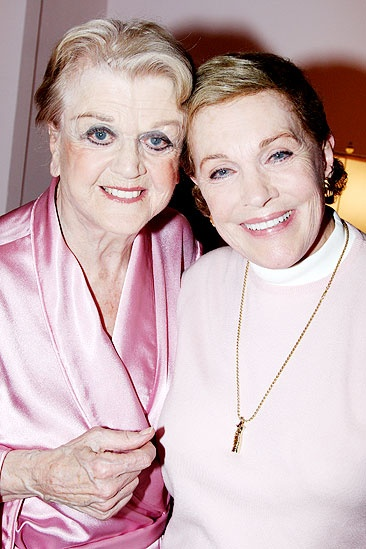 iShowTunes's tweet photo. #AngelaLansbury &amp; #JulieAndrews...
Backstage after Angela's @TheTonyAwards-Winning Performance in #BlitheSpirit, on #Broadway, 2009. https://t.co/O1ona9BlCj