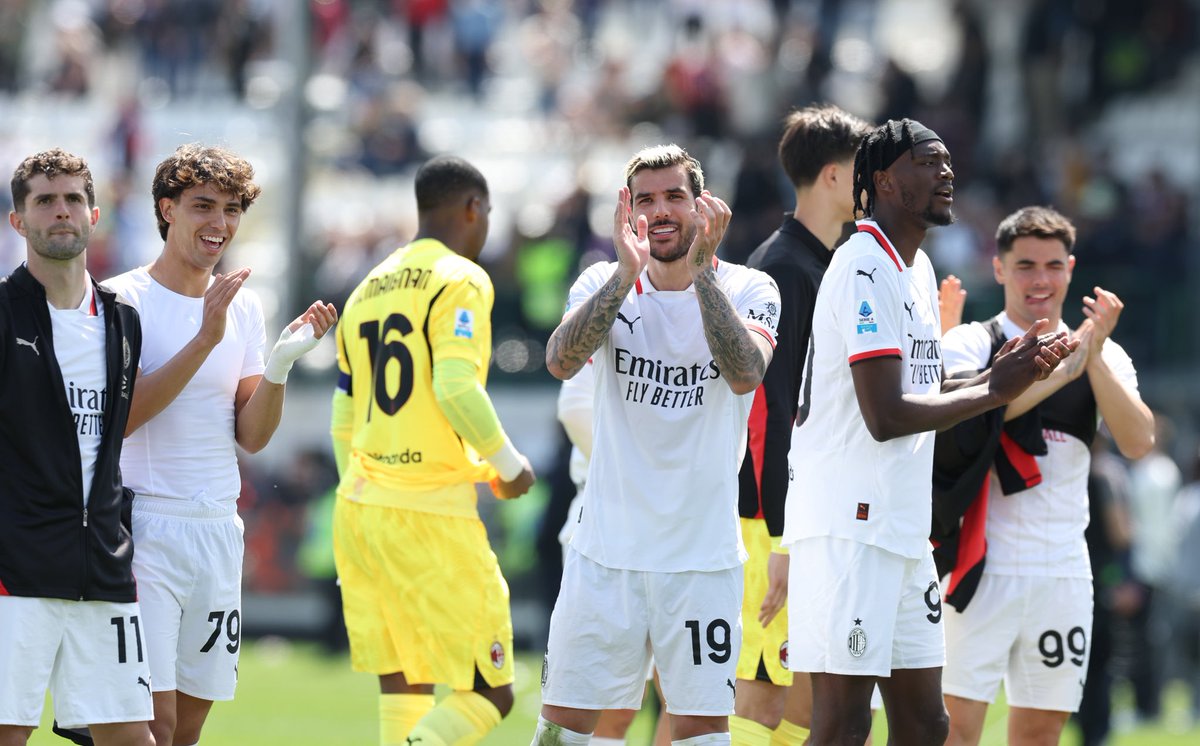 TheoHernandez's tweet photo. ➕3️⃣ Grande @acmilan! ❤️🖤💪🏼 #SempreMilan https://t.co/uQSdKXAokP