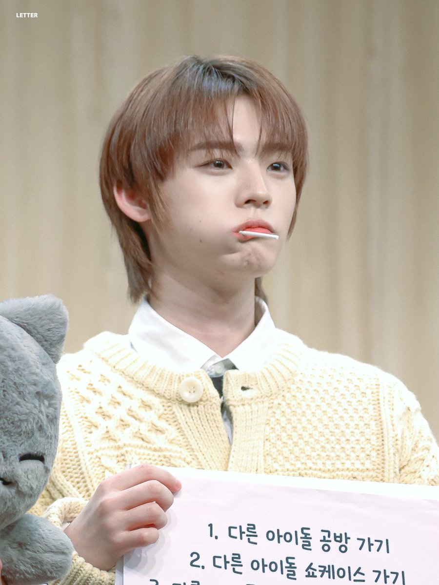 dhadosvbwm's tweet image. 나도 인용으로 제일 좋아하는 효딘님 사진 공유하기 하자 이런 거 하고 싶은데 팔로워 수가 적어서 잘 안 퍼질 거 같음 그래도 나는 공유해야지 이 사진 처음 봤을 때 감동을 잊지 못해요..🥹