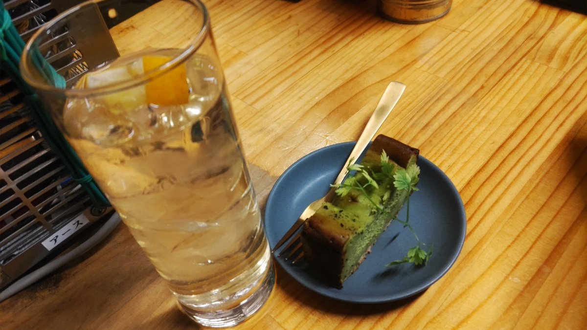 toshi3682's tweet photo. Bistroケイトの
抹茶チーズケーキ
めちゃ旨～ https://t.co/iidtHb3V8p