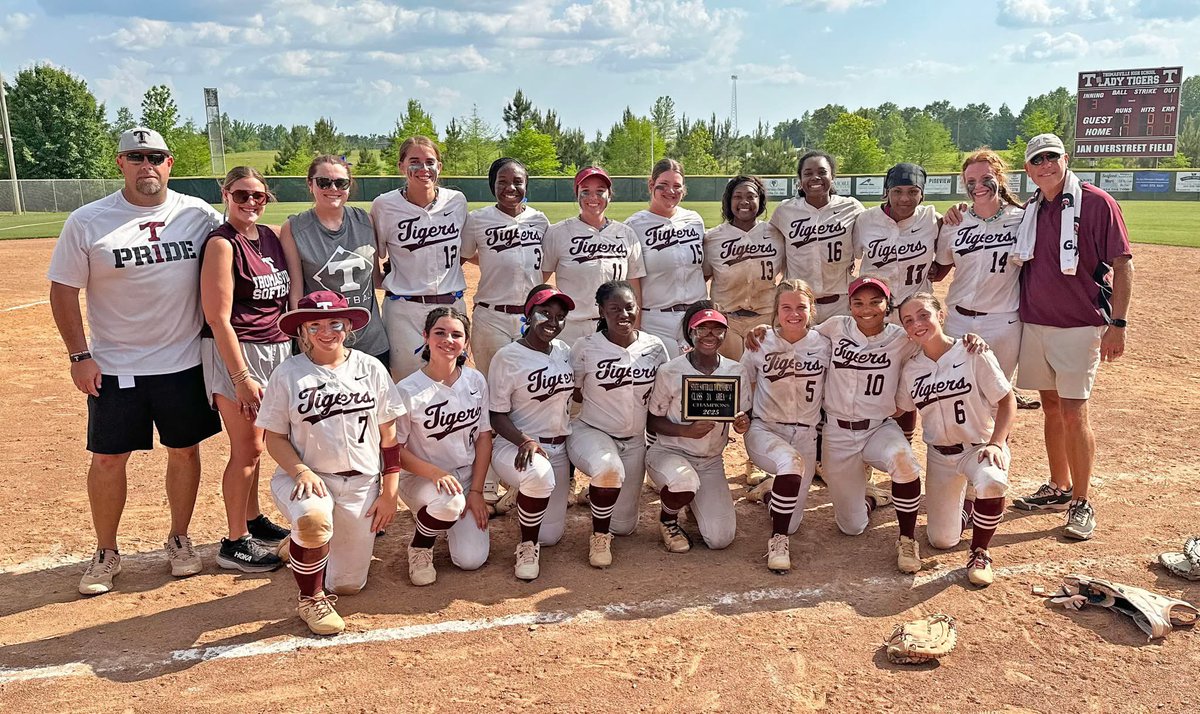ZionHoward08's tweet image. The THS Lady Tigers varsity softball team beat Southside Selma 18-0 April 28 to win the Class 3A, Area 4 Championship at Jan Overstreet Field. @thstigerssb