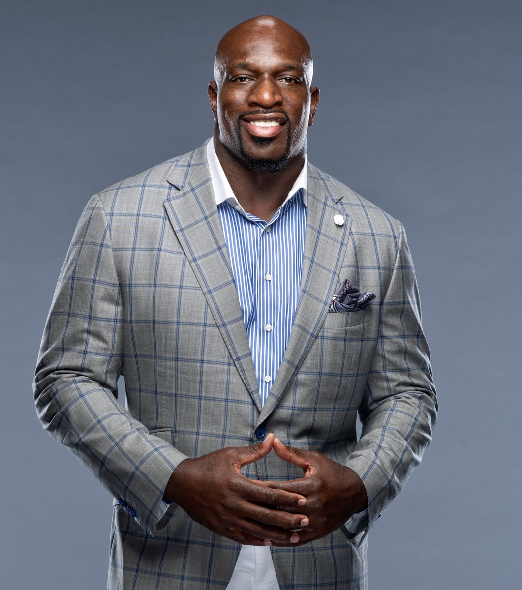 Chupacabra_01's tweet photo. 🎂Happy Birthday to Titus O’Neil! @TitusONeilWWE #TitusONeil #WarriorAward #PrimeTimePlayers #SlaterGator #FloridaGators #WWE #NXT #ECW #NWA #WCW #TNA #ROH #AEW #MLW #LuchaLibreAAA #CMLL #NJPW #ProWrestlingNoah #AJPW https://t.co/O7A7wYUxTc