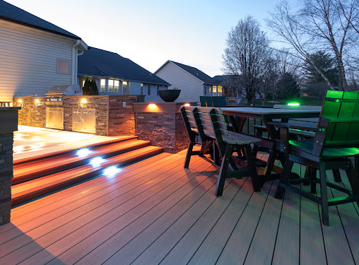Tru_Scapes's tweet photo. Get a sneak peek of the Oaks project by @deckbuilding101! We are so excited to announce that this stunning project showcasing our vibrant color-changing deck lights, will be featured in the next issue of Deck Specialist Magazine! 😎🏡✨ https://t.co/SNWtNC40iA