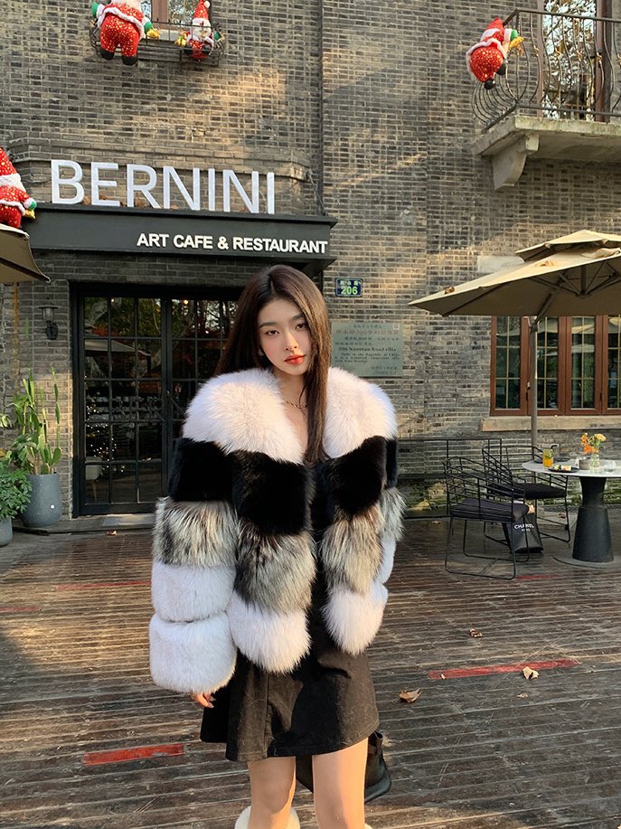 Jiunuofur_Ni's tweet photo. Soft fur coat, elegance at your side.Silver Fox fur Coat.
Global Shipping Welcome DM to Custom
πWAοΌ+86 15167348346
#realfoxfur #womenfashion #winterstyle #dailywear #ootdfashion #vintagestyle #nicecoat #luxurylifestyle #bloggerfashion #fashiontrendy #popular https://t.co/jNdGMW4rEB