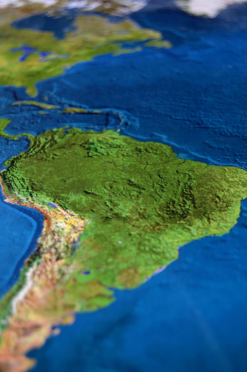 CierrePorbin's tweet photo. 2️⃣1️⃣ 21 projects that boost bitcoin adoption in Latin America!

Latam regions are brewing a financial hurricane 🌪️—and bitcoin is the eye of the storm. Abuelas slashing fees. Teens beating hyperinflation. Favela shops buzzing with #Lightning.

Meet 21 projects using bitcoin to fight economic chaos: 🧵

🔥@paywflash - Anyone can now accept bitcoin in their tienda, restaurant, business, online store. It takes less than 3 minutes to set up, no KYC, no bank account needed. Available around the world.

🏝️ @blinkbtc
El Salvador's OG Bitcoin Beach Wallet LEVELED UP!
✅ Lightning payments
✅ Dollar stability via Stablesats
✅ 500k+ users
The spark that ignited a continent's financial rebellion.

🌐 @AquaBitcoin
"Digital passport for the unbanked" lets LATAM users:
⚡️ Hold self-custody BTC
💼 Access local services
🌎 Earn in global money
Argentine devs building borderless freedom!

💸 @osmowallet
Guatemalan grandmothers now send remittances at a fraction of the cost! Lightning Network service slicing through Western Union's 15% fees.

 🏵️ @fedimint - Global bitcoin custody federation technology with growing adoption in Latin America. Enables communities to create their own bitcoin banking systems with enhanced security.

🎨 @bitkitwallet
The Mona Lisa of bitcoin wallets - so intuitive your abuelita could HODL. Exploding in Mexico & Colombia.

💫 @usebipa - Brazilian bitcoin-only exchange and wallet solution that's trending for its simplicity and focus on bitcoin education. Making Bitcoin accessible to all Brazilians.

⚡ @lightspark
Game-changer alert!
Partnered with Nubank to bring Lightning to Brazilians.
When the 6th biggest bank on Earth adopts your tech, you're doing something right.

🛡️ @ZeusLN
For LATAM's cypherpunks!
Non-custodial wallet + full node control = financial sovereignty toolkit.

🔥 @ramblynapp - Fintech startup allowing to buy and sell Bitcoin, fully integrated with PIX, Lightning and Telegram for Brazilians.

🧩 @Breez_Tech
The Lego of Lightning!
Their SDK powers 23% of LATAM's bitcoin payment apps.
Invisible infrastructure building a visible revolution.

🐍 @MercadoBitcoin
Lightning integration for users means:
⚡ Instant coffee purchases
⚡ Favela business payments
⚡ Jungle internet transactions

🤝 @BTCMedellinConf
Medellín's streets now trade more BTC than pesos.
Grassroots adoption where narcos once ruled.

🦸 @yopaki_ - Mexican neobank providing users with three different accounts: Mexican peso, US dollar, and non-custodial bitcoin. Making every Mexican a bitcoiner! 

🧑‍🏫 @MyfirstBitcoin_ - "My First Bitcoin" education initiative brings bitcoin literacy across Latin America, teaching practical skills in communities and schools. 

⭐ @LakeBitcoin - Regional bitcoin exchange and educational platform promoting bitcoin-only principles with a growing user base in multiple Latin American countries.

🧑‍💻 @K1elsalvador - Bitcoin-focused development team creating Lightning Network solutions specifically designed for Latin American markets and use cases. Their mini Bitcoin ATM K1 is an iconic machine already.

🌟 @Bitcoinize - Bitcoin payment solution born in Brazil and expanding globally. Their point-of-sale system is revolutionizing how merchants across Latin America accept bitcoin payments.

🏫 @bitcoinhacienda - The first dedicated bitcoin classroom in Venezuela, built to provide free bitcoin education to combat hyperinflation and economic instability in the country.

🧩 @Vinteum_org - Non-profit Bitcoin R&D center supporting developers in Brazil and wider LATAM. Their open-source initiatives are building crucial bitcoin infrastructure for the region.

⚜️ @labitconf - Latin America's longest-running bitcoin conference. Everyone has been there. The premier gathering space for bitcoin builders in the region since 2013.