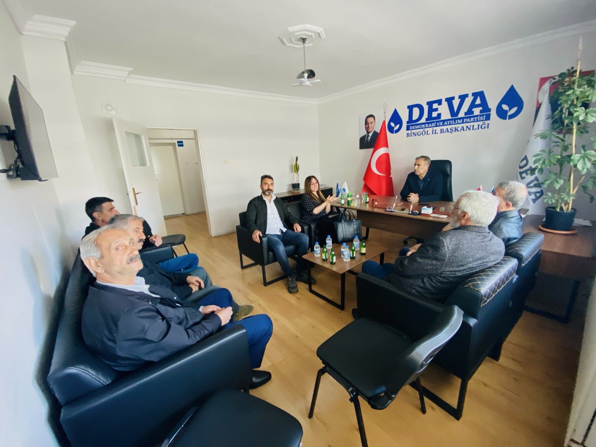 mran23340365's tweet photo. Bingöl İl Yönetimi olarak yaptığımız istişare toplantısında almış olduğumuz kararların, ülkemize ve partimize hayırlar getirmesini diliyorum…@alibabacan @devakadinda @devabingol12 @devabingolilce @BaracNihat @erkanburakgazi https://t.co/IEtreWtYKg
