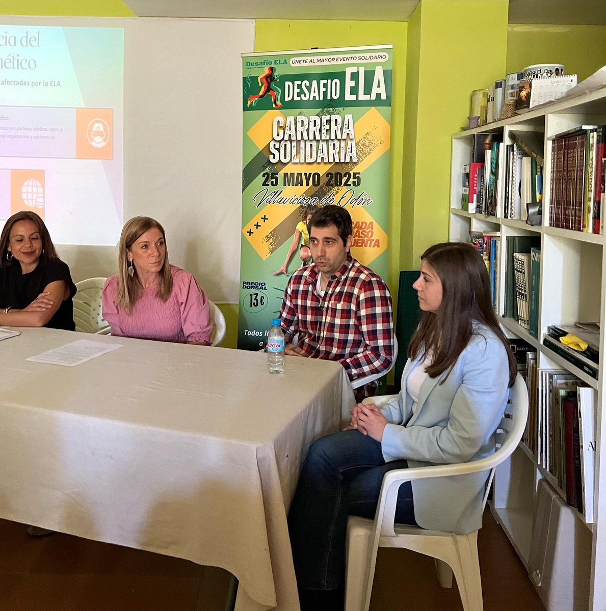 El pasado domingo tuvo lugar la presentación de la Carrera Solidaria Desafío ELA.
Nuria, directora del proyecto, compartió su testimonio personal tras la pérdida de su hijo Marco.
La carrera se celebrará el próximo 25 de mayo, con salida y llegada en la Plaza de la Constitución.