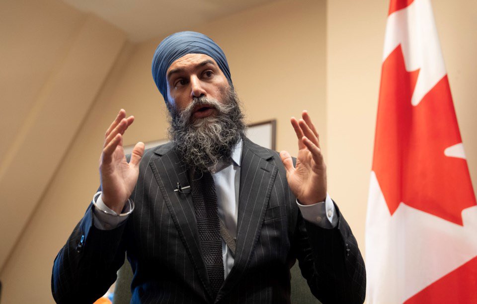 Mankamal Singh (@mankamalsingh) on Twitter photo 🧵1/Overtly Sikh. Unapologetically Visible. Well done <a href="/theJagmeetSingh/">Jagmeet Singh</a>. He wasn’t just a politician. He was a turban wearing Sikh man leading a major federal political party in a Western democracy. That’s no small thing. At a time when visible minorities are told to blend in, 🧵1/Overtly Sikh. Unapologetically Visible. Well done <a href="/theJagmeetSingh/">Jagmeet Singh</a>. He wasn’t just a politician. He was a turban wearing Sikh man leading a major federal political party in a Western democracy. That’s no small thing. At a time when visible minorities are told to blend in,