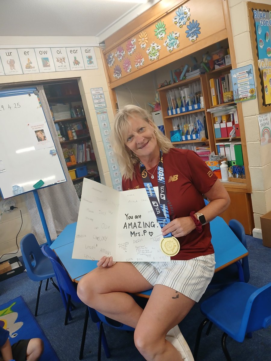 SammyWinchelsea's tweet photo. Here she is! Congratulations to our Mrs Pickworth who completed the London Marathon on Sunday. We are all so very proud 👏 @MissG_Burrows @WinchelseaSch https://t.co/LmHTTUJET5