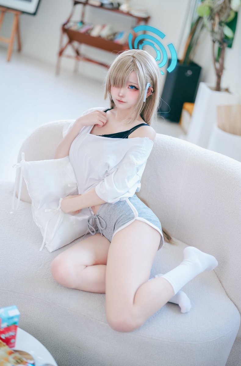 rra_rr_r's tweet photo. 🩵 https://t.co/TubX4mCwQm