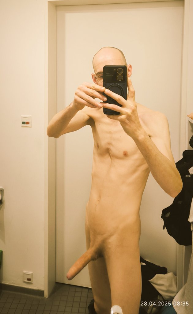 Ein neuer Tag eine neue Morgenlatte. Noch dazu ist es sommerlich warm. Da steigt die lust auf Outdoor.