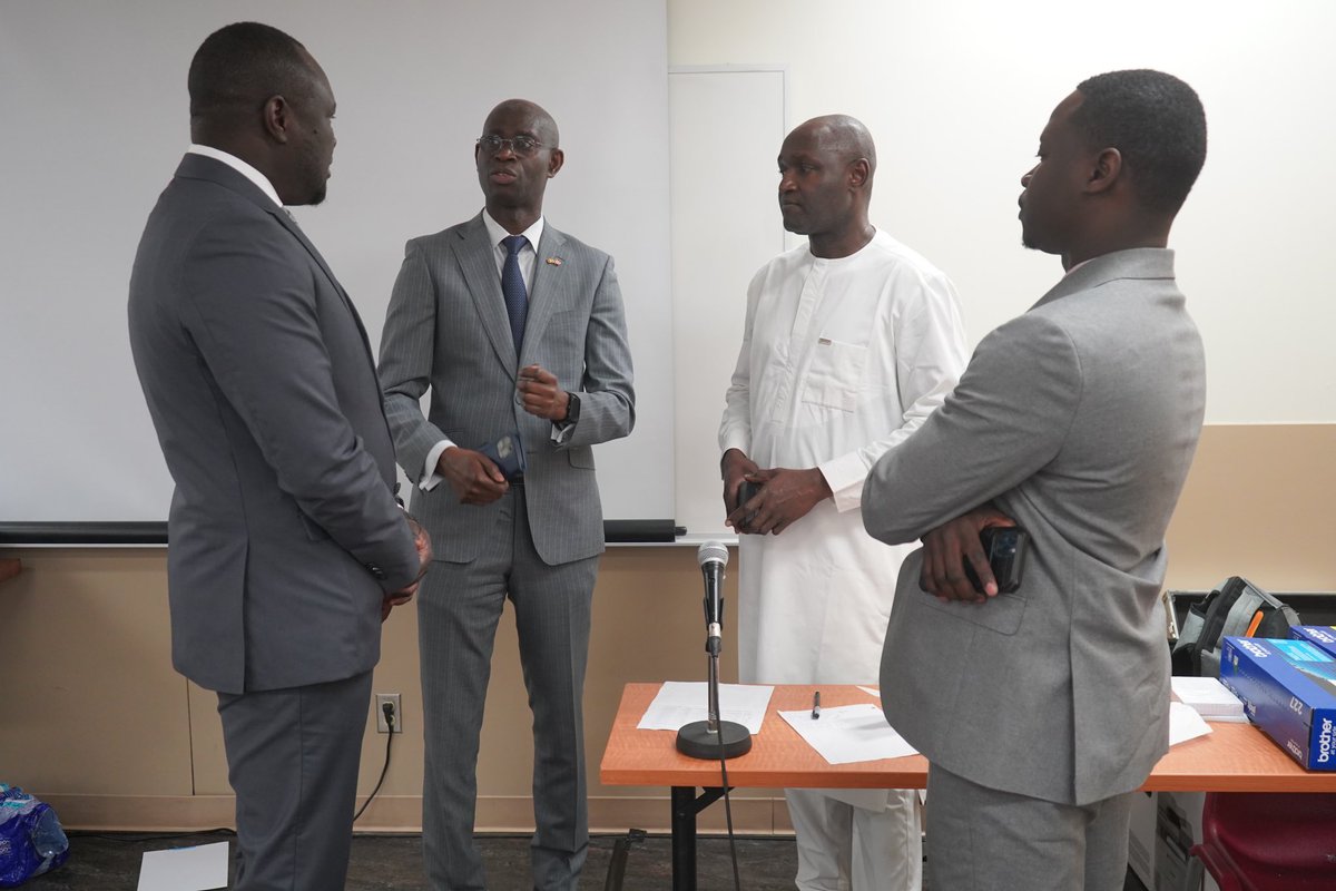 amadoucherif75's tweet photo. Dans le cadre de ma tournée aux États-Unis puis au Canada, le concept de Consulat mobile a été appliqué.

Ainsi, le Consulat Général du Sénégal à New York et l’Ambassade du Sénégal à Ottawa se sont déployés à Baltimore pour l’un, Québec et Montréal pour l’autre, afin d’effectuer des enrôlements de passeports.

Nous sommes résolument engagés dans un processus d’amélioration continue des services consulaires.

#amadouchérifdiouf #senegal #diaspora