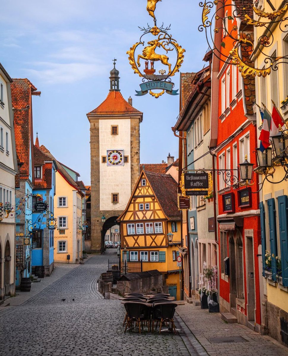 Architectural Views tweet media