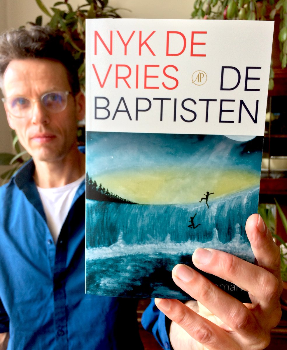 Nykdevries's tweet image. Vers van de pers! Vandaag verschijnt ie, m’n nieuwe roman ‘De Baptisten’ bij @arbeiderspers . Vanavond praat ik erover in @opiumrtv op @NPORadio4 vanaf 19.00 uur. #DeBaptisten bestel je hier:
libris.nl/singeluitgever…
(of uiteraard bij je lokale boekhandel)