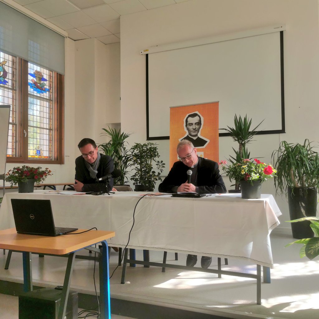 En direct
Il y a 10 béatifications dans le monde en 2025, dont une, à #Chambéry ! Mgr Verny remercie <a href="/RunOdyssea/">Run Odysséa</a> d'avoir accepté de décaler la course dans la capitale des Ducs pour la béatification de Camille Costa de Beauregard.
#fondationdubocage #donbosco #costadebeauregard