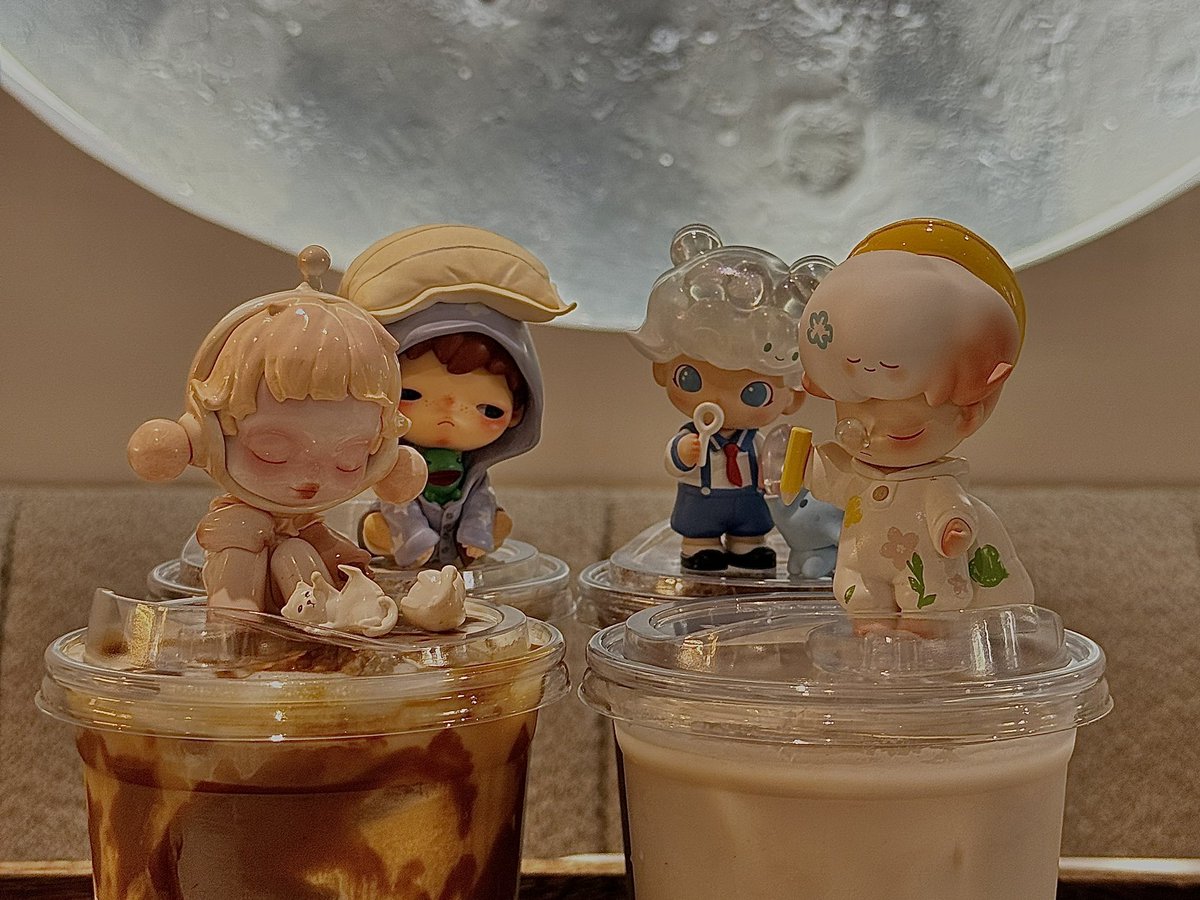 icedhannie's tweet photo. girls’ day out 🎨☀️💤🫧 #archivetwt https://t.co/xznVHaNzXp