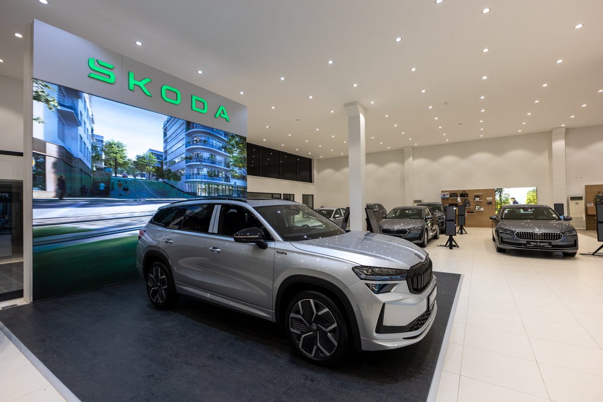 MedyaUrfa's tweet photo. Şanlıurfa Skoda Acemoğlu Otomotiv Yenilendi https://t.co/15HaqTk9eG #sondakika #şanlıurfa #depremoldu #OHAL #skoda #otomotiv #urfahaber @aceminoglu @SkodaTurkiye https://t.co/6zz5Eg7Pty