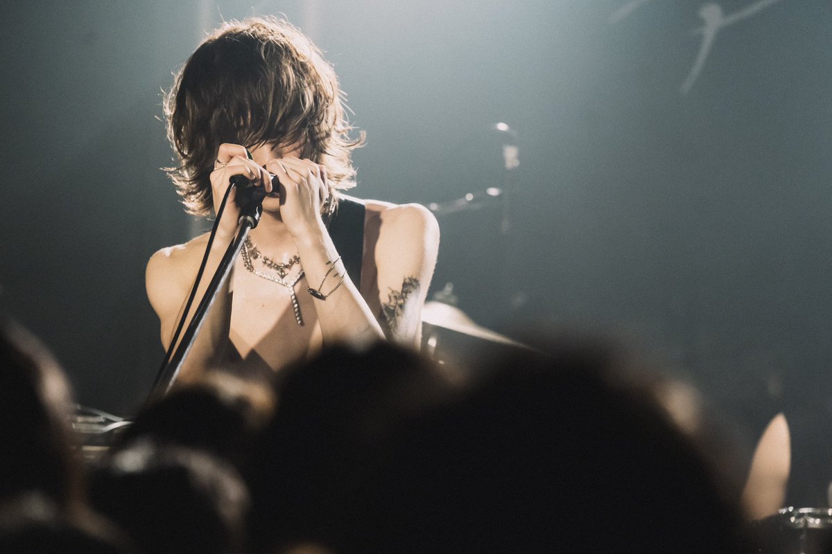 niros_boy's tweet photo. ☠️🎙️🎸 https://t.co/Y16C0Ar12X