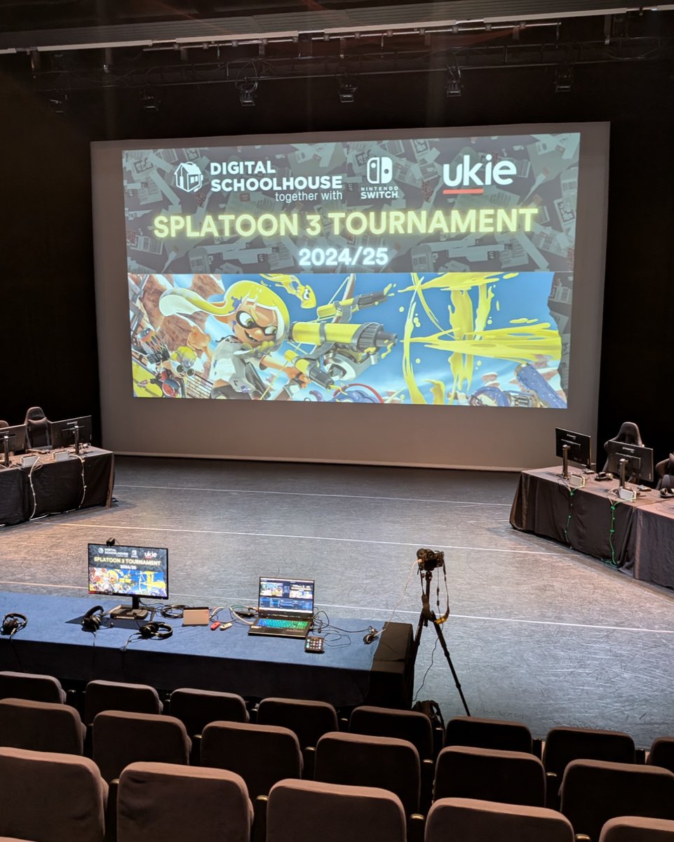 🐙DIGITAL SCHOOLHOUSE WITH <a href="/NintendoUK/">Nintendo UK</a> SPLATOON 3 GRAND FINAL🐙

The big day is here...

🏫59 schools 
🌍 3 countries
🏅2400+ competitors
🤝9 Regional Qualifiers
👾2 semi-Finals

And it all comes down to today <a href="/Sadlers_Wells/">Sadler's Wells</a> Lilian Baylis Studio.

With the winners of the Creative