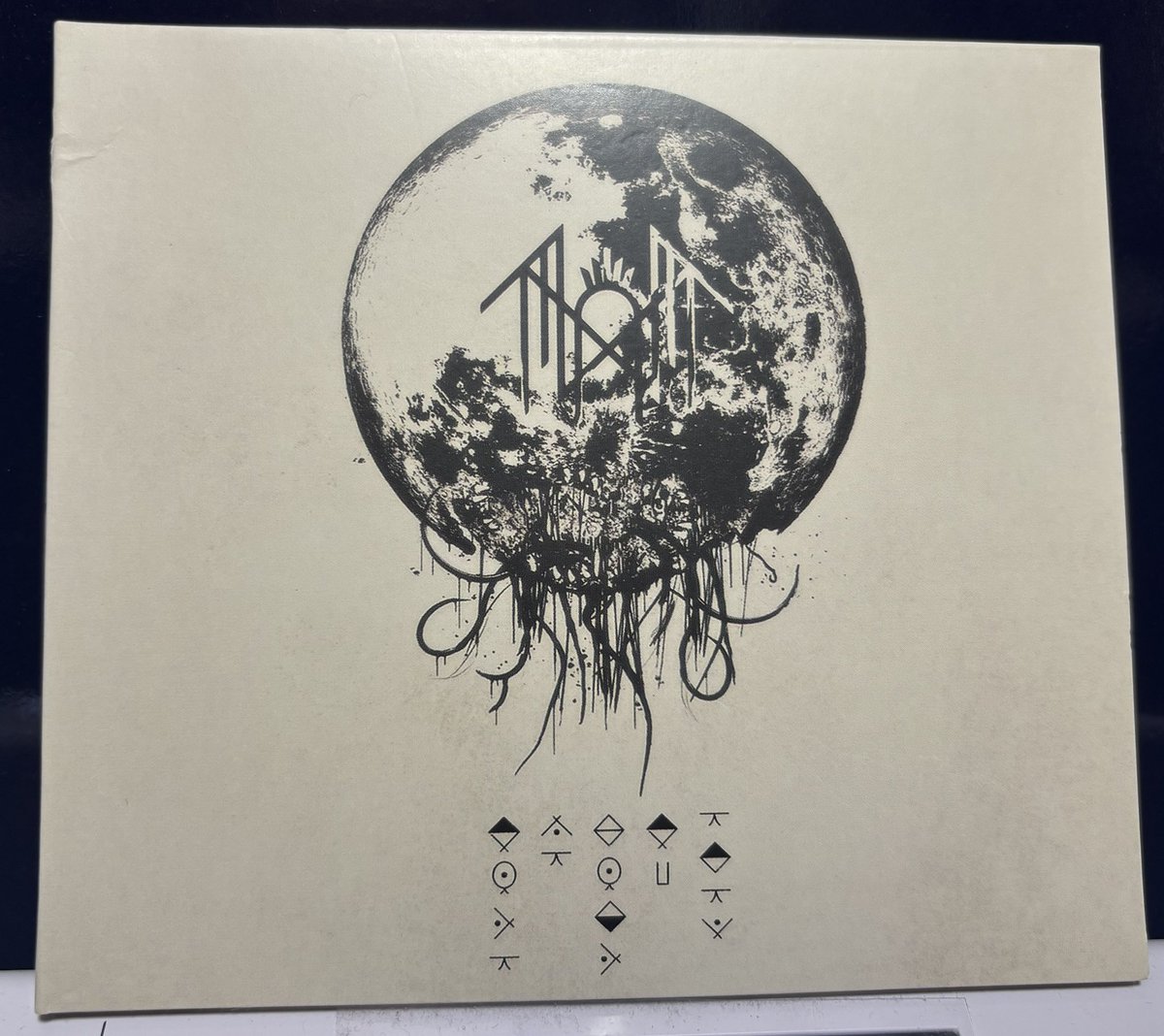 Sleep Token ｢Take Me Back to Eden｣
非常に良いアルバムでした。
静と動の対比が良くてドラマティック。
メタル以外の要素も上手いこと合わさってていい感じ。
新しいアルバムも楽しみ。