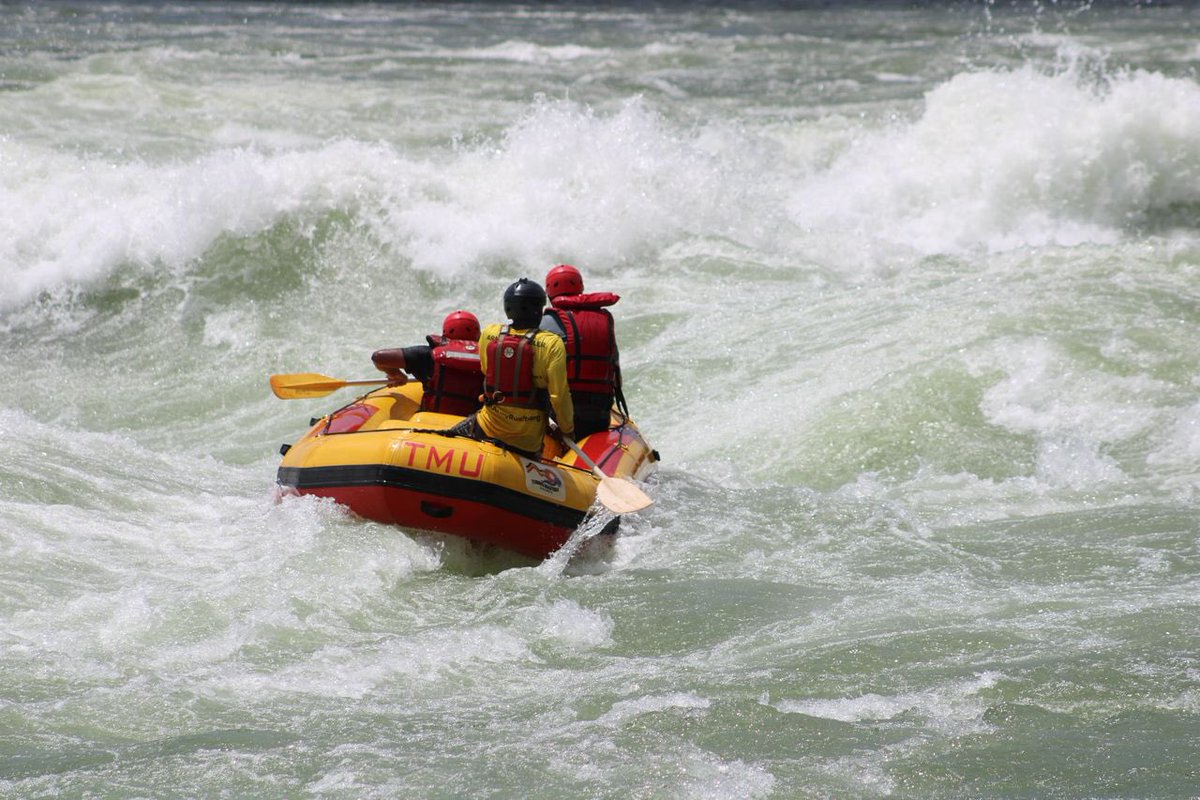 tmurafting's tweet photo. Riding the rapids of the Nile, just like Uganda rode out the Ebola outbreak. Stronger together! #UgandaStrong #EbolaFree #TMURafting #ExploreUganda https://t.co/AFUSUMmtLb