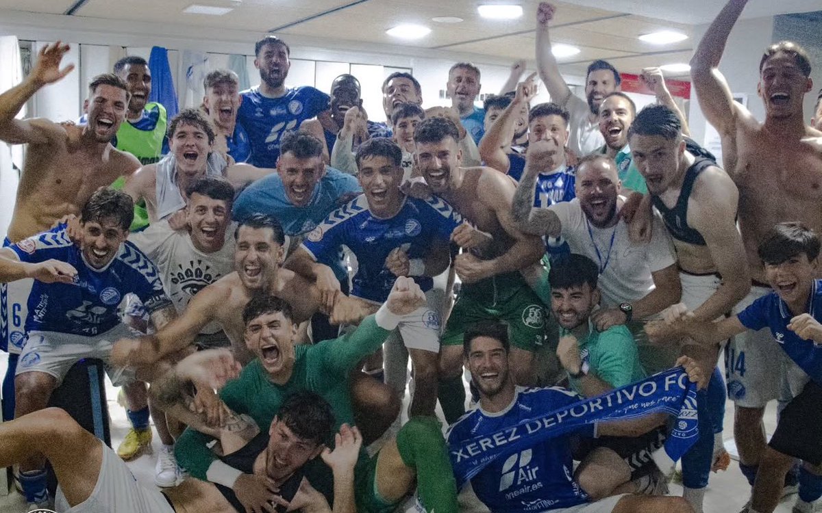 Con esfuerzo, unidad y corazón, logramos cumplir el objetivo de mantenernos en la categoría. Gracias a todos los que creyeron y empujaron con nosotros. FORZA XEREZ💙💪🏽