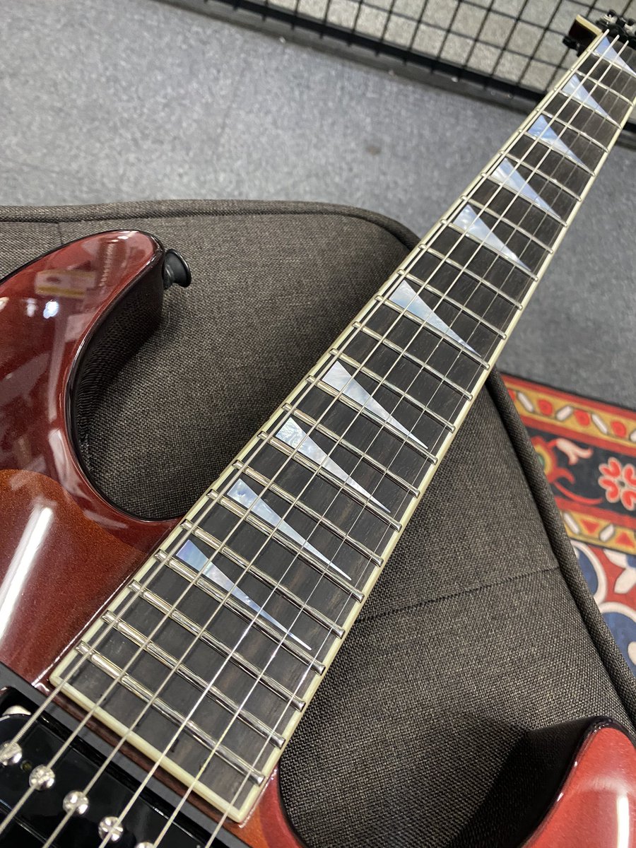 gakkicenter's tweet image. Jackson ( ジャクソン )
U.S.A. Customshop JCS SOLOIST SL2H GHOST FLAMES RED #38

gakkicenter.com/c/gr343/gr345/…

レアなUSA製のJacksonカスタムショップ、入荷しました！

#jackson #jacksonguitars #jacksonguitar #jacksoncustomshop #ghostflames #ジャクソン #ジャクソンギター