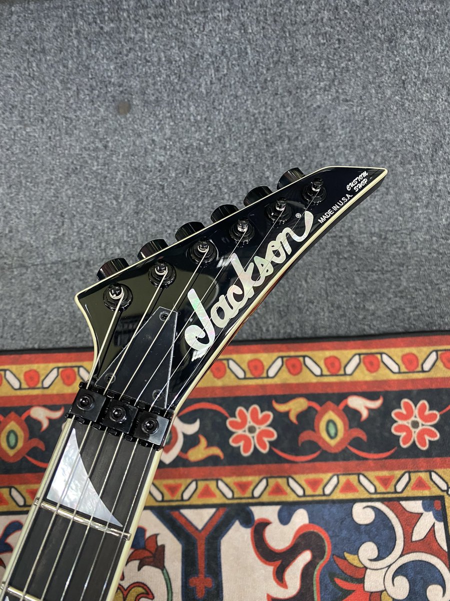gakkicenter's tweet image. Jackson ( ジャクソン )
U.S.A. Customshop JCS SOLOIST SL2H GHOST FLAMES RED #38

gakkicenter.com/c/gr343/gr345/…

レアなUSA製のJacksonカスタムショップ、入荷しました！

#jackson #jacksonguitars #jacksonguitar #jacksoncustomshop #ghostflames #ジャクソン #ジャクソンギター