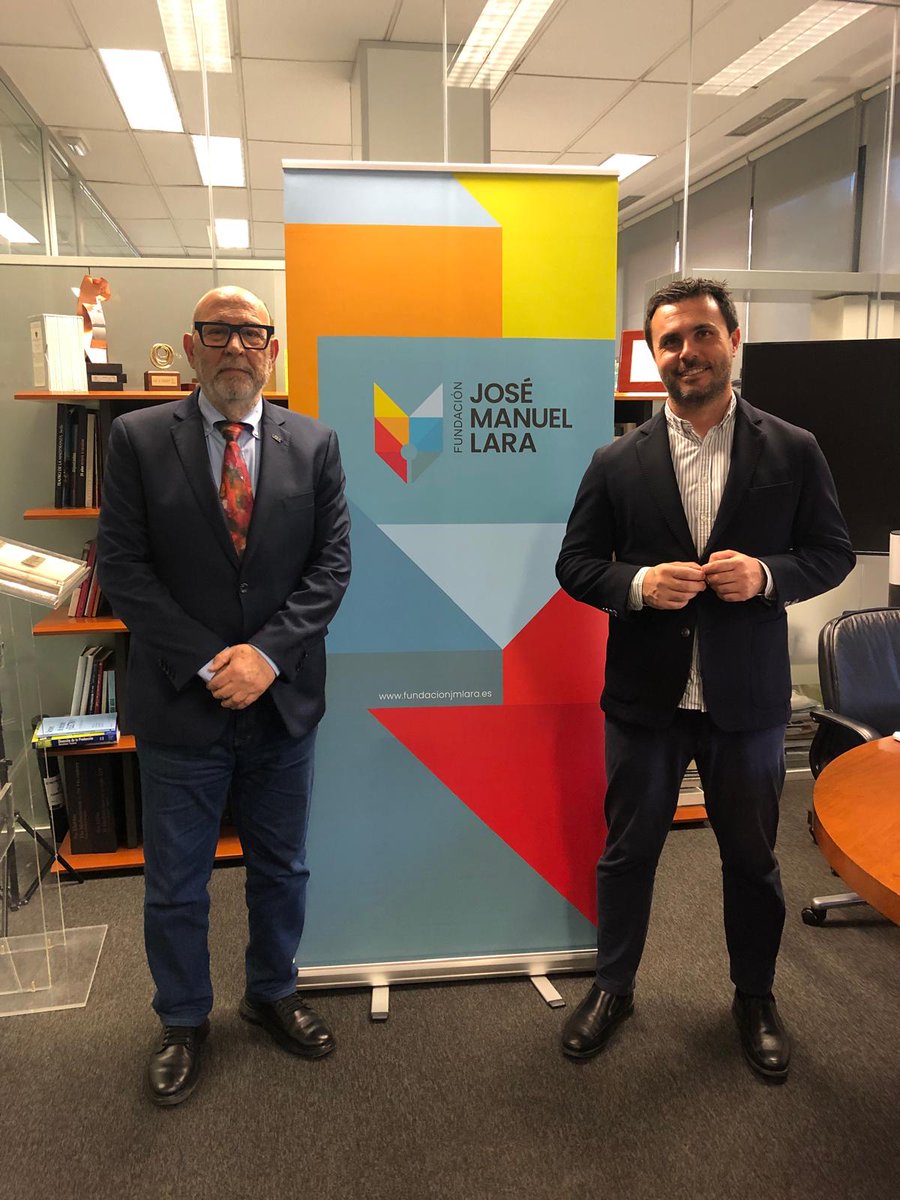 FundacionJMLara's tweet photo. En #FJML seguimos creando alianzas que suman.🤝
Reunión con Antonio Asegurado Garrido, responsable de Relaciones Institucionales de @USIE_inspeccion (Unión Sindical de Inspectores de Educación), para seguir avanzando en proyectos conjuntos que impulsen la educación y la cultura. https://t.co/mM2p67kd5b