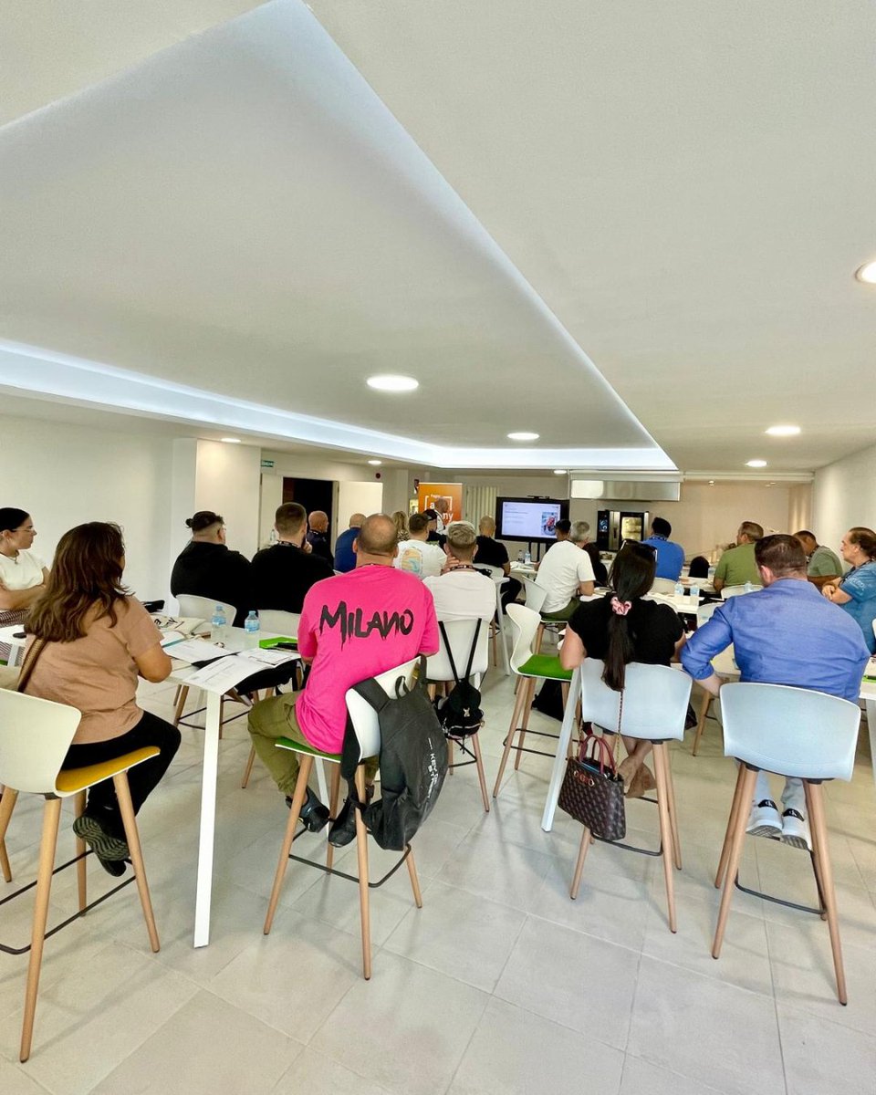 FagorPro's tweet image. 📣 Muy pronto anunciaremos nuevas fechas y ciudades. ¿Preparados para una nueva temporada de aprendizaje? No dudes en contactarnos.

#FagorAcademy #CocinaProfesional #BasqueCulinaryCenter #FagorProfessional #Formación