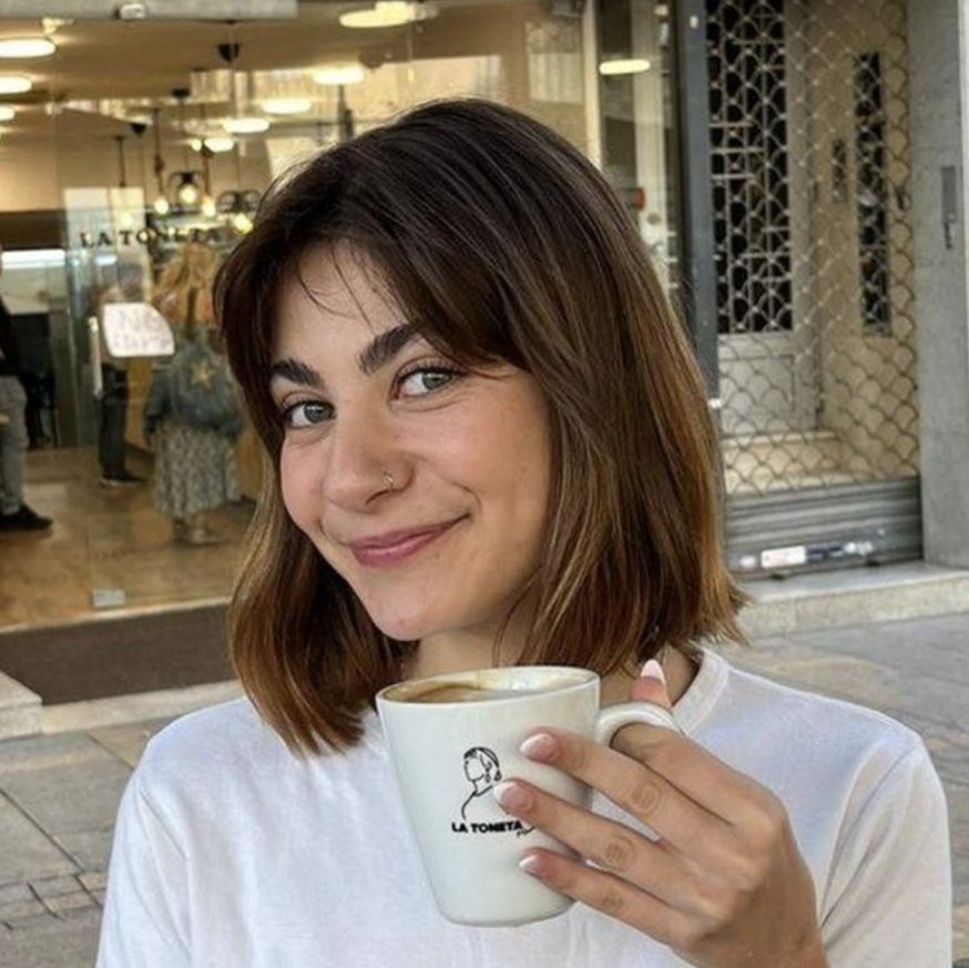 PopBaseCat's tweet photo. Berta Aroca sobre l'apagada: "Vaig trobar a faltar varietat en la gent del carrer a la nit, a tot el mon se'l veia fosc, ningú es veia clar" https://t.co/mqRRVYxj5e