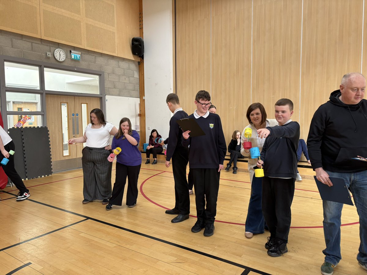 Craigy_Science's tweet photo. S1/2A had a great time teaching their families how to make O-Wings in Science! 

They had even more fun competing with each other to see who had the best design😁

@CraigmarlochINV https://t.co/CuZLR1z2aL