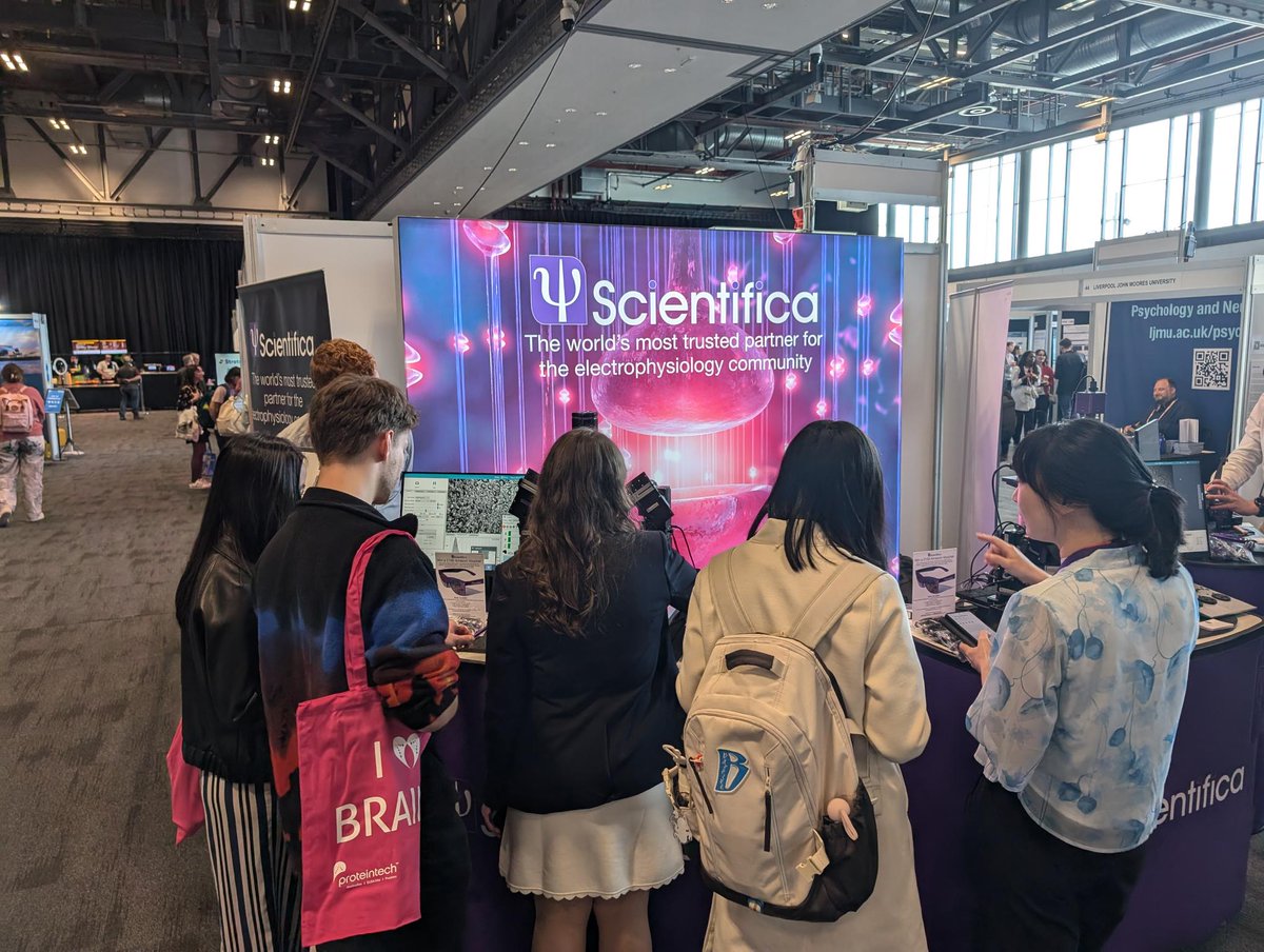 Scientifica_Int's tweet image. Great day 2 at #BNA2025 catching up with our brilliant customers and meeting many new people! Day 3 is here - don’t miss our Symposium at 11:20am. Dr. Sam Booker shares advice on turning your lab vision into reality, perfect for #postdocs planning their next step! 🔬@BritishNeuro