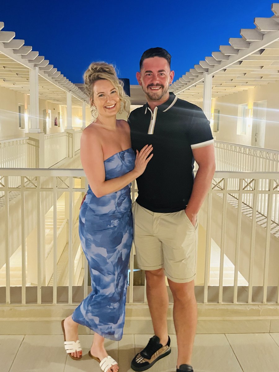 InTheMudSports's tweet photo. A well-earned week away for the wife’s birthday - the perfect way to recharge after a brilliant start to the darting year!

Massive thanks to everyone supporting on Kick and Patreon. It’s your backing that makes moments like this possible 💚

Buzzing to get straight back to it tomorrow night! 🎯
