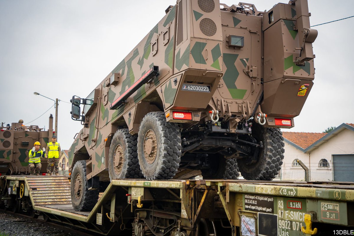 armeedeTerre's tweet image. Pour répondre à ses enjeux stratégiques 🌍 l'Europe améliore la mobilité militaire en adaptant ses infrastructures et ses procédures 🛤️

L'armée de Terre intensifie ses efforts logistiques et se prépare à déployer ses forces plus vite et plus loin 🪖
#CapaciTerre #LogOps