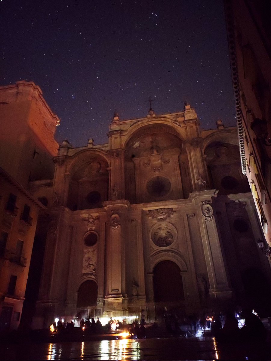 La noche imposible ocurrió. Apagón Catedral #Apagon en #Granada