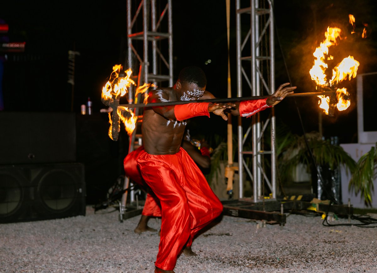 DSoundEffect tweet media