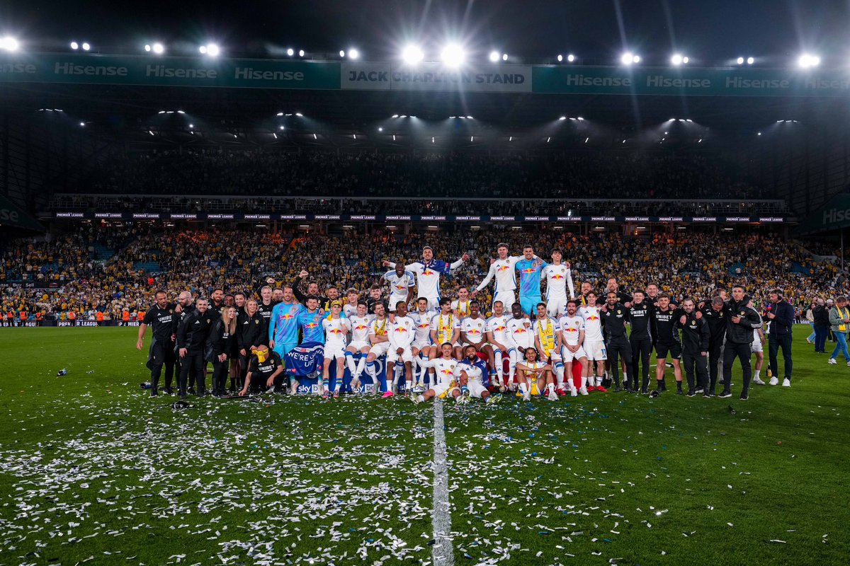 JuniorFirpo03's tweet image. Still thinking about that atmosphere yesterday night, what a game and what a group you don’t deserve less than that performance. But the job is not done yet, this group is hungry for more so let’s do it once more . 💙🤍💛

Yours Truly, the second-best left-back in the league 😂