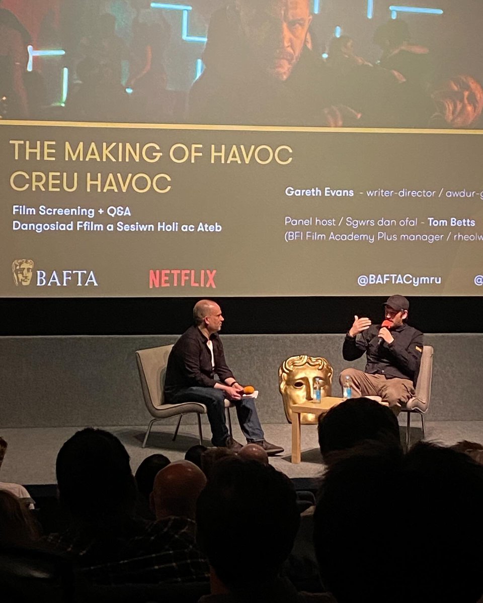 Film Hub Wales (@filmhubwales) on Twitter photo Gareth Evans talking to Tom Betts <a href="/BAFTACymru/">BAFTA Cymru</a> <a href="/NetflixUK/">Netflix UK & Ireland</a> screening of #HAVOC <a href="/chaptertweets/">Chapter Arts Centre</a> last night about the experience of filming in Wales.
"The crew are brilliant and they have everything. We can be really ambitious here."
#welshfilm #tomhardy #garethevans #madeinwales Gareth Evans talking to Tom Betts <a href="/BAFTACymru/">BAFTA Cymru</a> <a href="/NetflixUK/">Netflix UK & Ireland</a> screening of #HAVOC <a href="/chaptertweets/">Chapter Arts Centre</a> last night about the experience of filming in Wales.
"The crew are brilliant and they have everything. We can be really ambitious here."
#welshfilm #tomhardy #garethevans #madeinwales