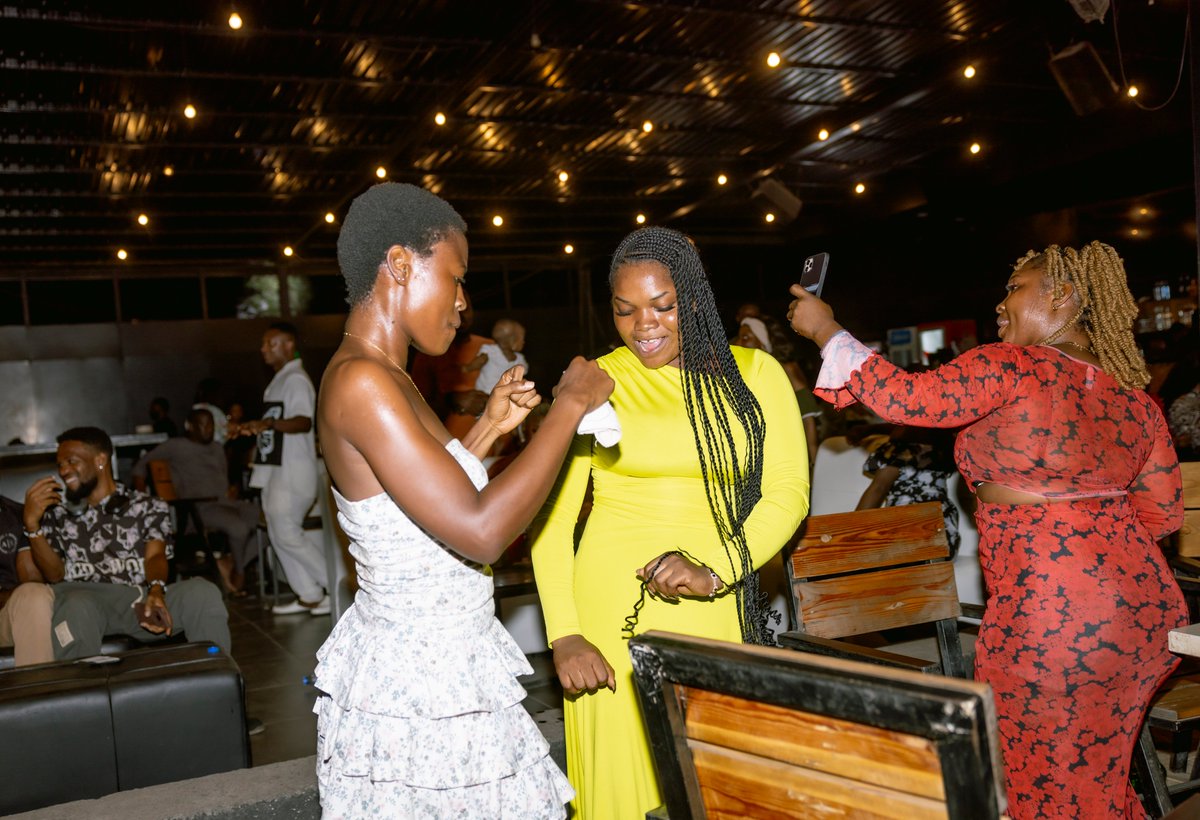 DSoundEffect tweet media