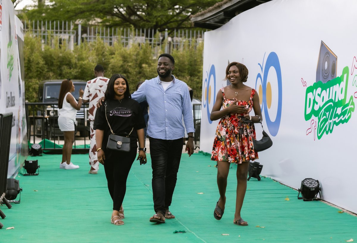 DSoundEffect tweet media