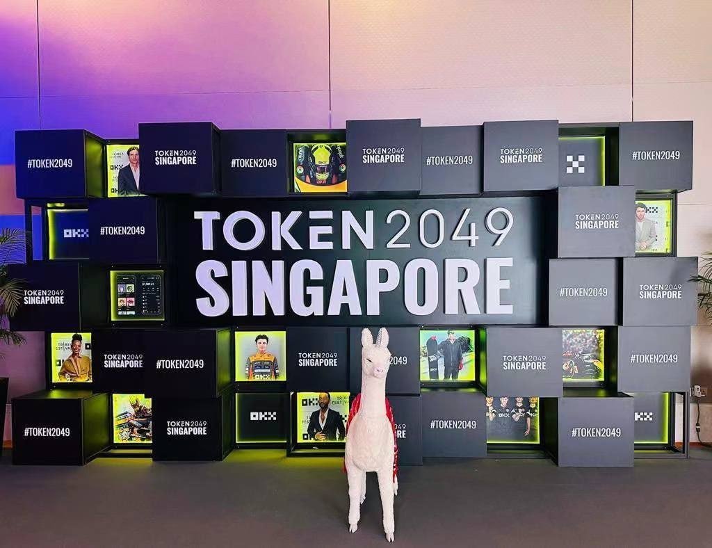 yaolan886's tweet photo. 明天最大的热点TOKEN2049的吉祥物 #LLAMACORN

Token2049是全球加密行业最大峰会吉祥物Llamacorn是羊驼和独角兽的结合体，吉祥物一直都有着高度可玩性，会议明天开始，听说社区的小伙伴会到会议现场，高关注，高曝光 应该会迎来一波高潮

ca: 
CgZrHCAFBeQkBkd6hm4KxH8K6dqMXBKq3AJF6YwFpump

#LLAMACORN #TOKEN2049📷