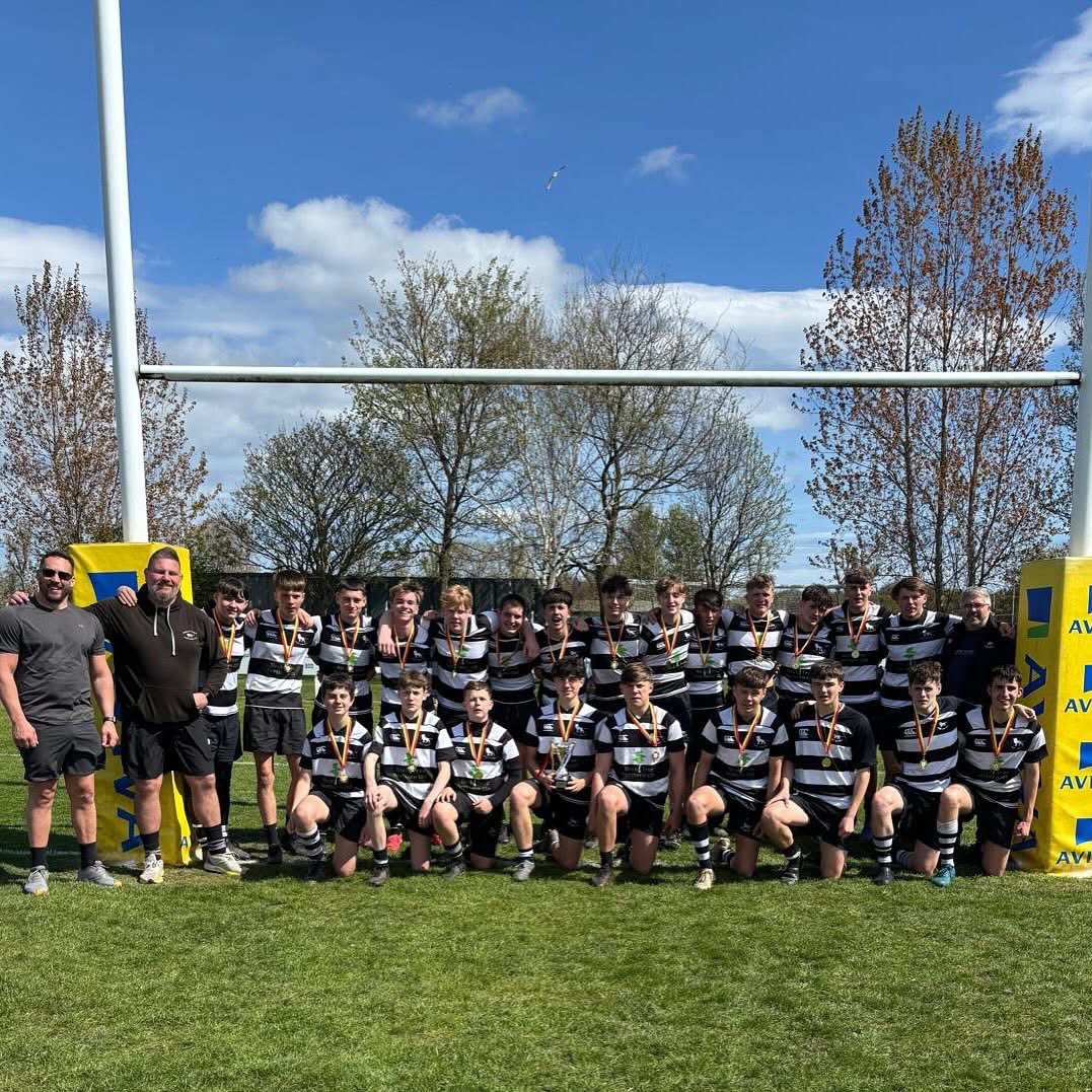 Fantastic to see so many Dame Allan’s students involved in the U15 County Cup Finals Day👏

Ben.W, Oliver.W, Joe.L, Alfie.H, James.A and Will.S won the Cup with Northern🏆
Parker.M won the Bowl with Percy Park🦁

Well done to all involved!

🔴⚫️🟡

#UTA