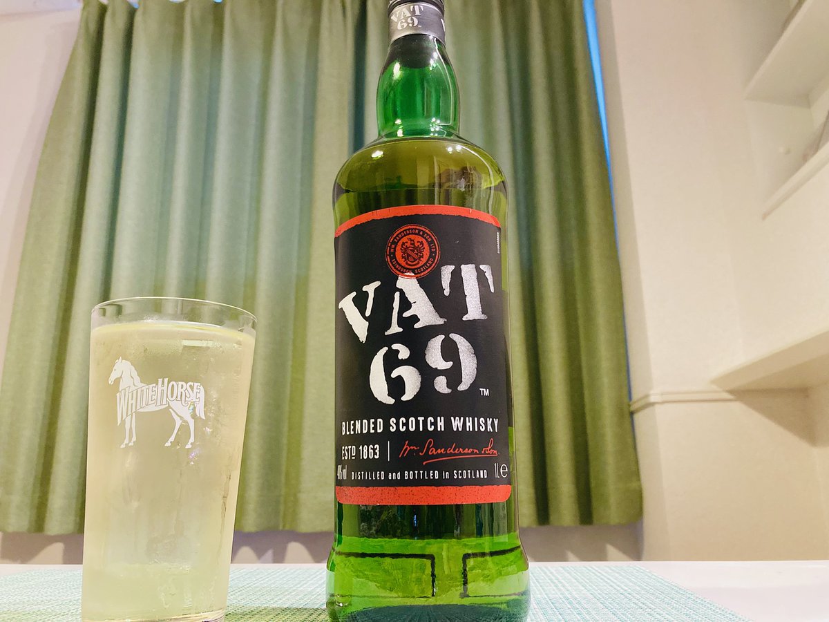 endless_walker's tweet photo. VAT69で乾杯😆
美味しい👍
#VAT69 https://t.co/8mmXqIvhUV