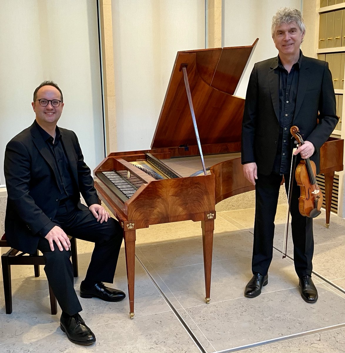 resonusclassics's tweet image. Introducing our forthcoming May release:
Schubert's Sonatas for Violin & Foretpiano Op. 137 with Peter Hanson and Andrew Arthur
Whet your appetite and stream this single out now - Violin Sonata No. 2 in A Minor, D. 385: III. Menuetto & Trio 👉orcd.co/awojnzv