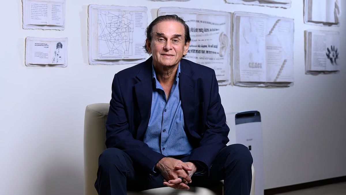 hcmariwala's tweet photo. When I started my career in the crowded lanes of Masjid Bunder, walking through wholesale markets, I did not have a detailed business plan.

What I did have was a clear belief - that opportunity lies in paying attention to what others overlook.

Over the decades, a few lessons have stayed with me:

1. Growth is stronger when ideas come from the ground up, not the top down.

2. Surrounding yourself with people smarter than you is a sign of strength, not insecurity.

3. An open mind is more powerful than a filled résumé.

4. True leadership is not about control. It is about enabling better decisions at every level.

At 73, I remain a student of business.

The world changes faster than ever, and the willingness to keep learning, from teams, from markets, from experiences is still the biggest advantage.

Leadership is not about never making mistakes.
It is about never stopping to ask, "What can we do better?"