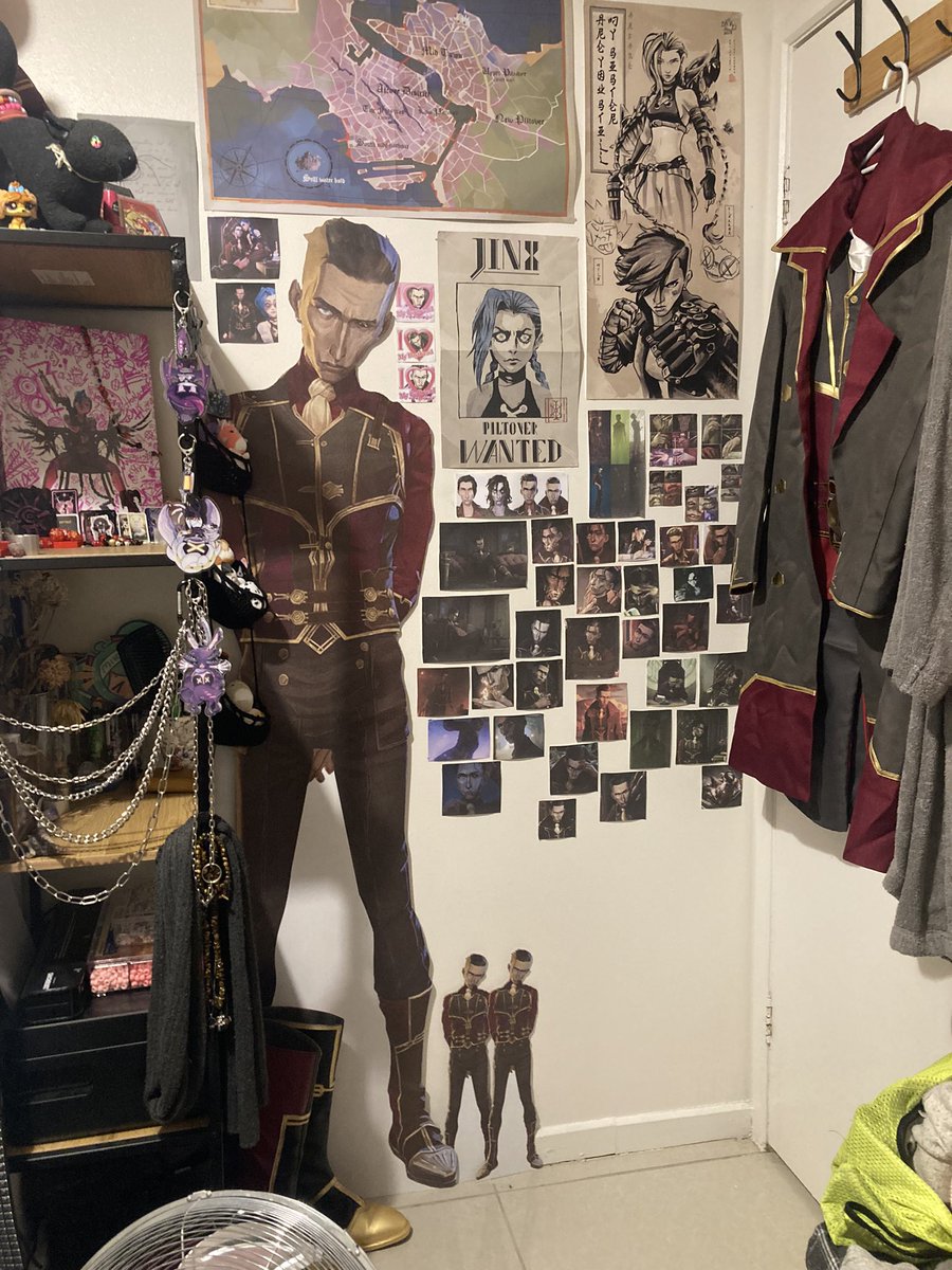 sheSil_onmyco's tweet image. The wall of a mentally well man