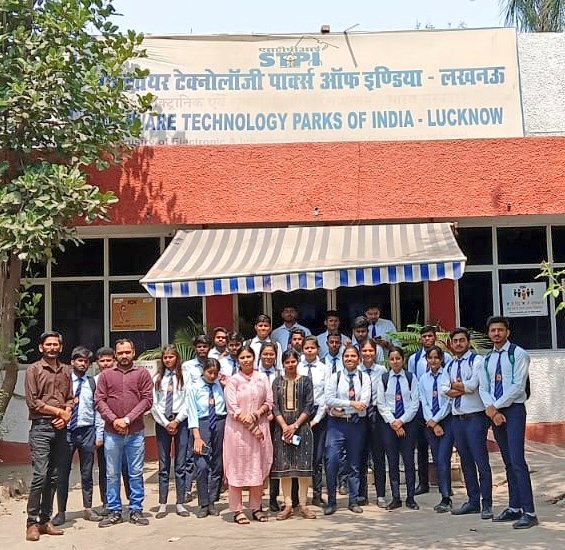 STPILucknow's tweet photo. Students from Bansal Institute of Engineering &amp; Technology , Lucknow visited to @STPILucknow for acquiring more practical exposures to #Startup Ecosystem &amp; #Innovation in Tier II/III cities through #STPICoEs,NGIS. #STPIINDIA @arvindtw @stpiindia https://t.co/YWqsPAnsnu